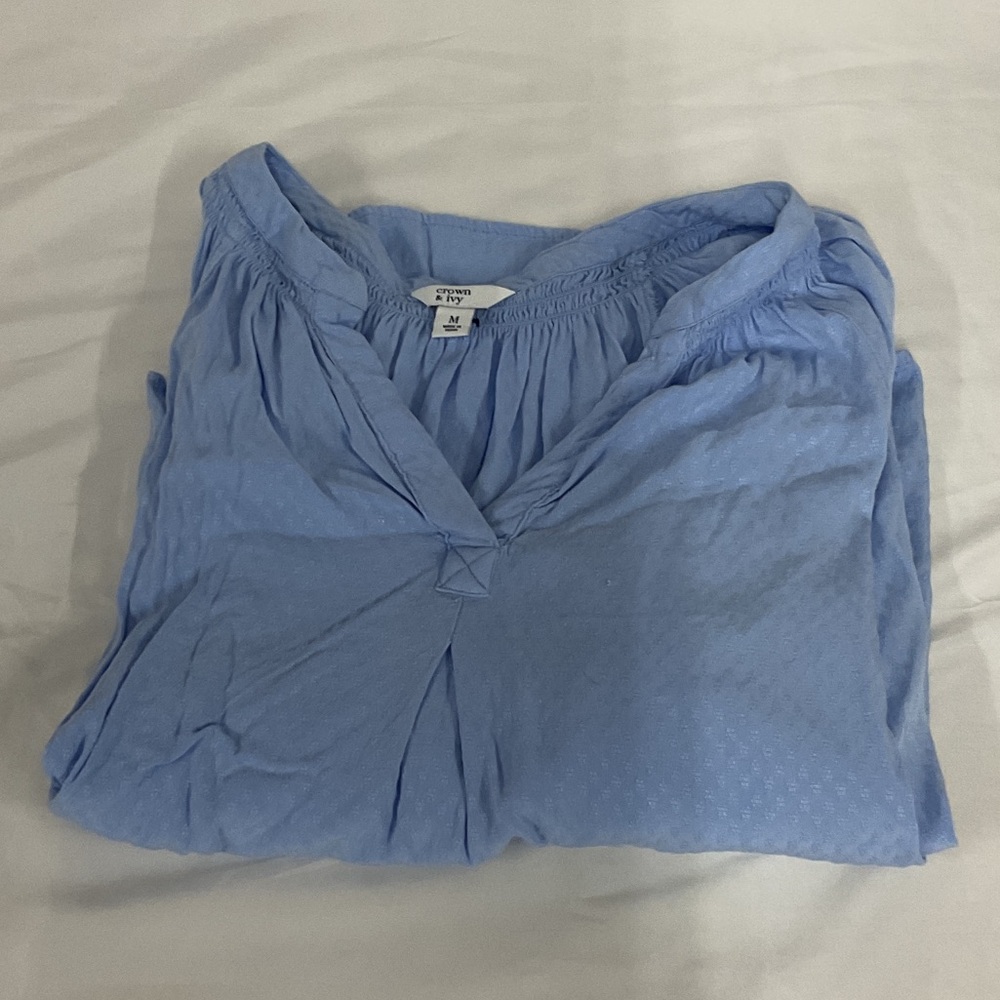 Crown & Ivy Light Blue Textured Blouse
